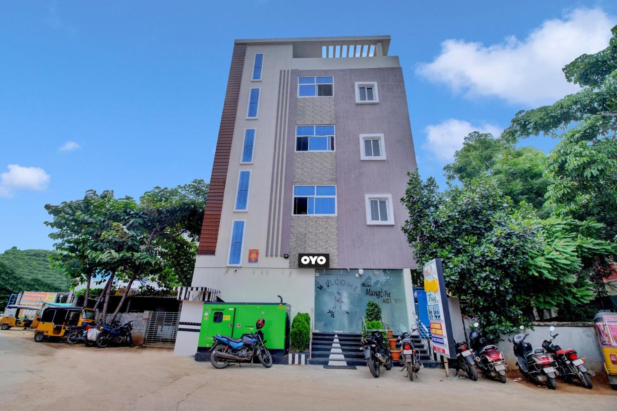 Collection O Hotel Mango Tree Khammam Bagian luar foto