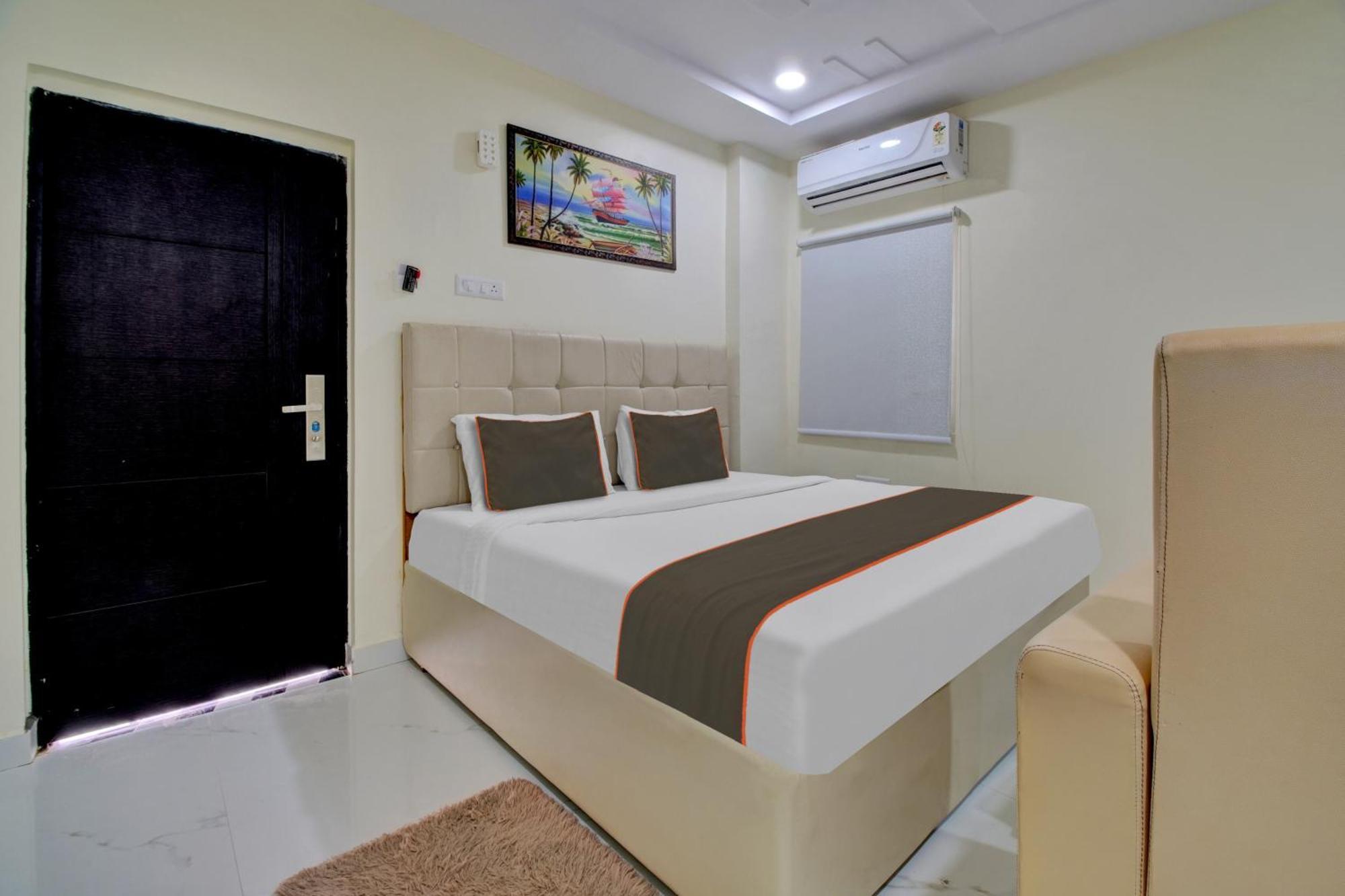 Collection O Hotel Mango Tree Khammam Bagian luar foto
